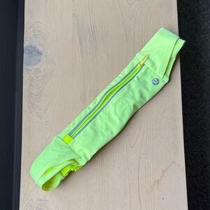 Lululemon Fast and Free Running Belt